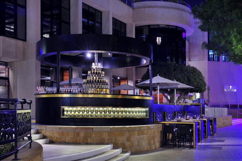 Dubai utazás Intercontinental Abu Dhabi