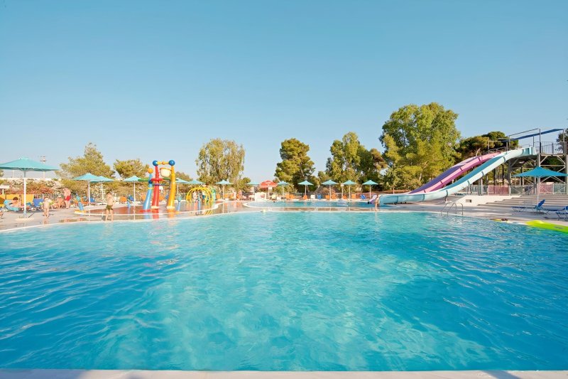 Peloponnészoszi-félsziget utazás Kalogria Beach