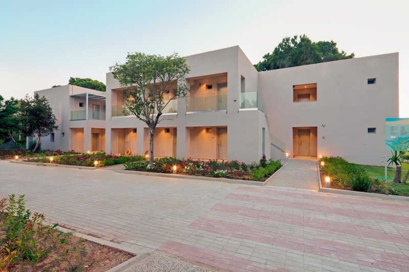 Peloponnészoszi-félsziget utazás Kalogria Beach