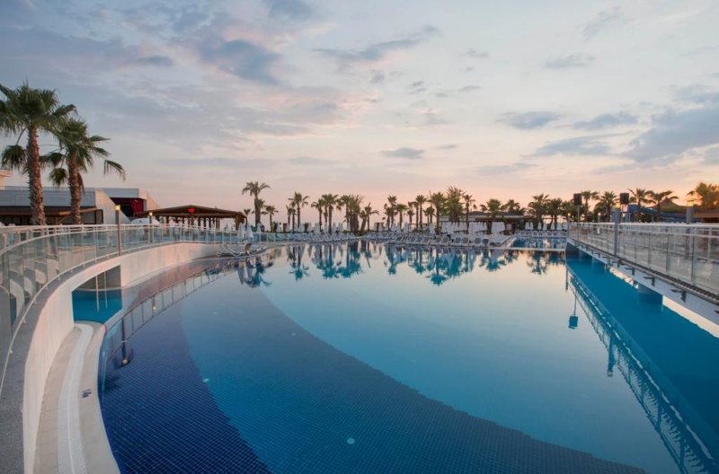 Alanya utazás Kirman Sidera Luxury