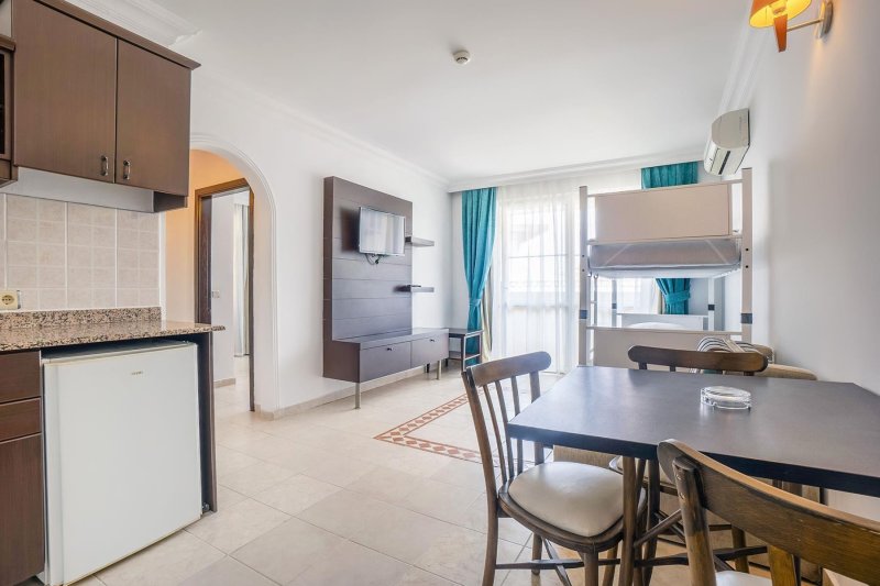 Alanya utazás Kleopatra Royal Palm