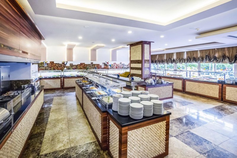 Alanya utazás Kleopatra Royal Palm