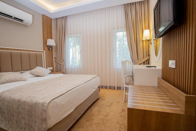 Kusadasi utazás Kustur Club Holiday Village