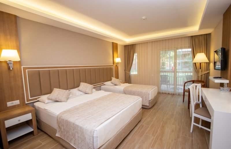 Kusadasi utazás Kustur Club Holiday Village