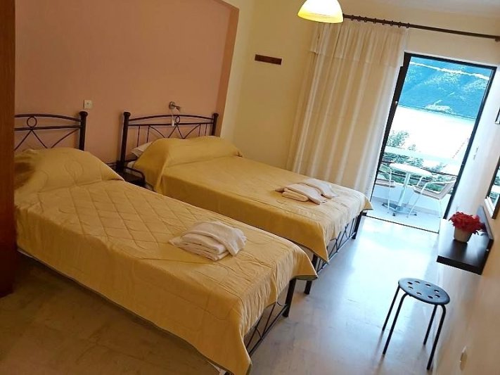 Lefkada-sziget utazás Leonidas Studios