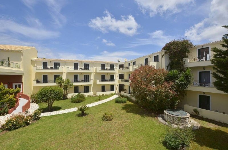 Korfu utazás Likithos Village