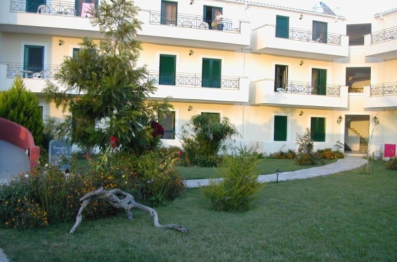 Korfu utazás Likithos Village