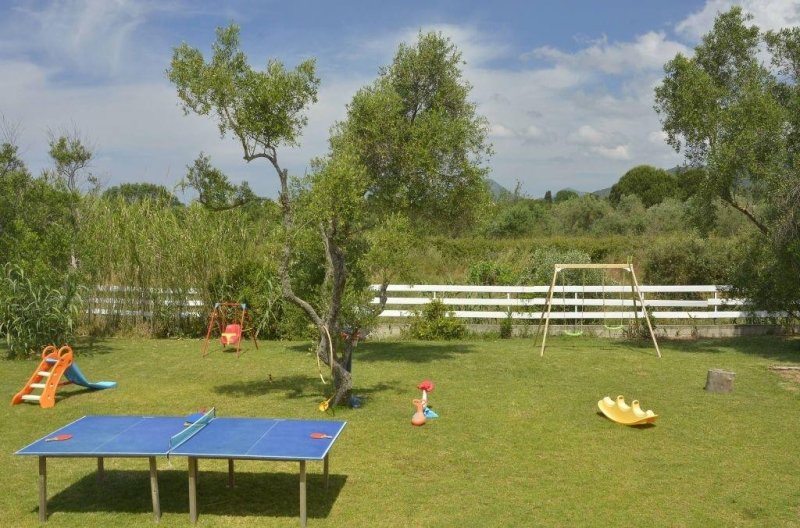 Korfu utazás Likithos Village