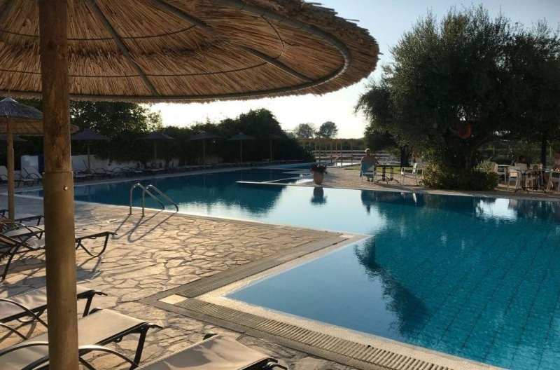 Korfu utazás Likithos Village