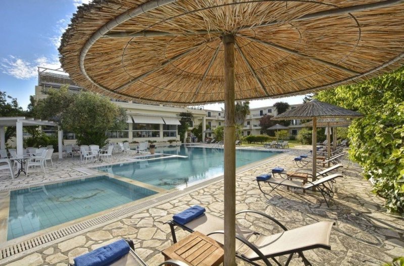 Korfu utazás Likithos Village