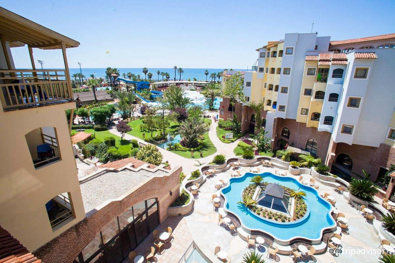 Belek utazás Limak Arcadia