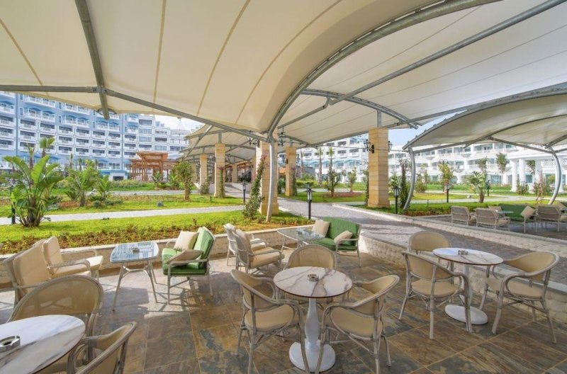 Észak-Ciprus utazás Limak Cyprus Deluxe Hotel