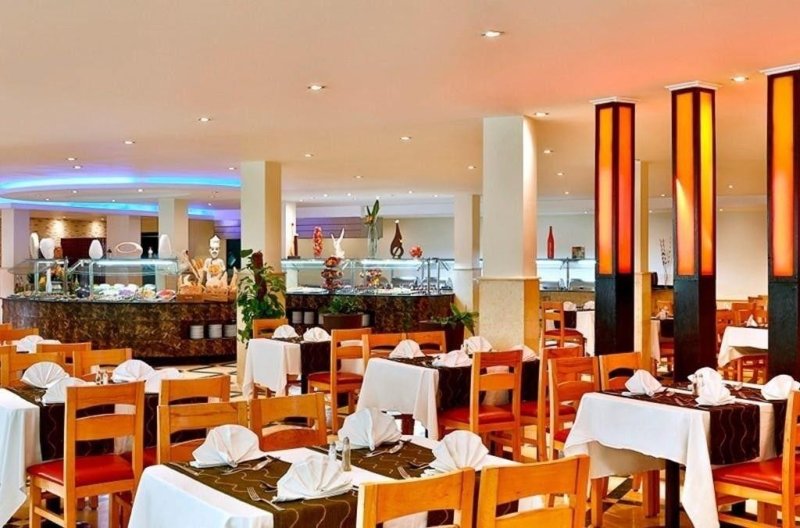 Hurghada utazás Long Beach Resort