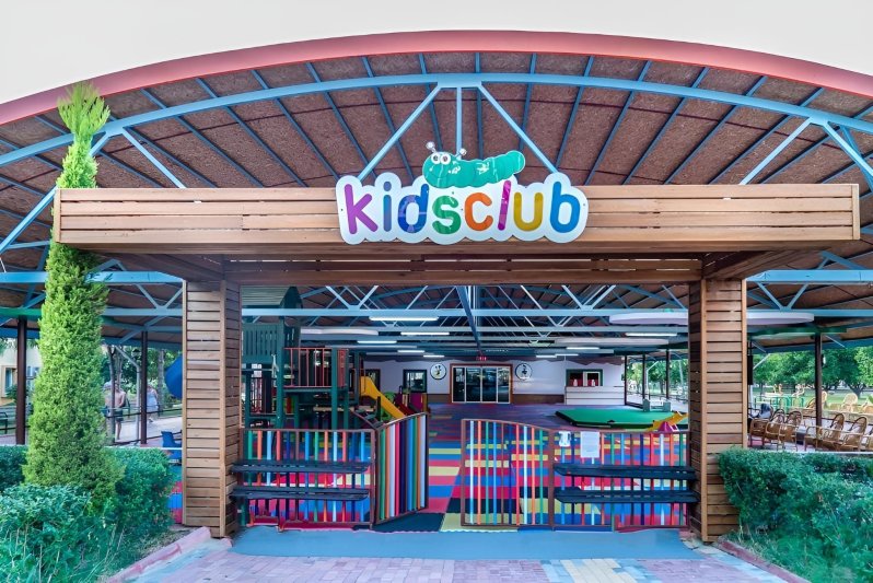 Alanya utazás Lonicera World 