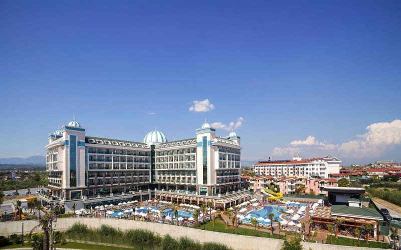 Antalya utazás Luna Blanca