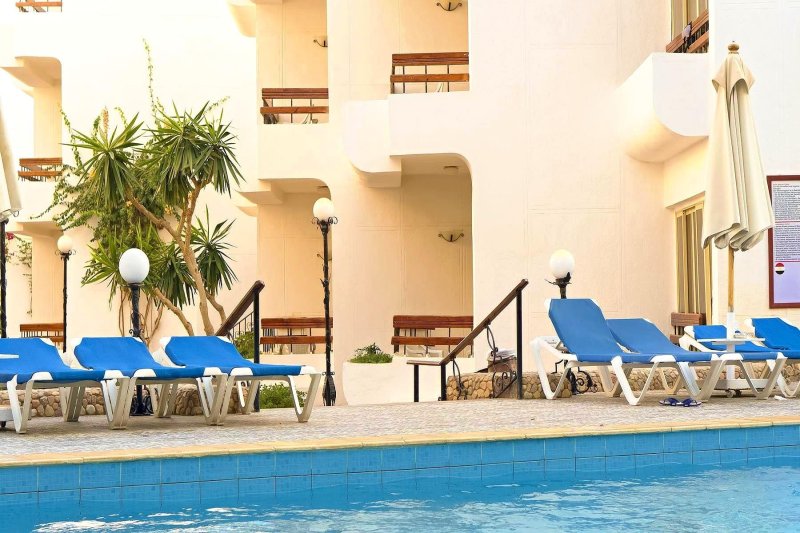 Hurghada utazás Marlin Inn Azur