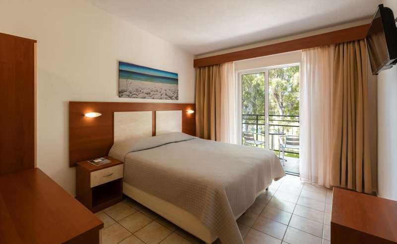 Korfu utazás Mitsis Messonghi