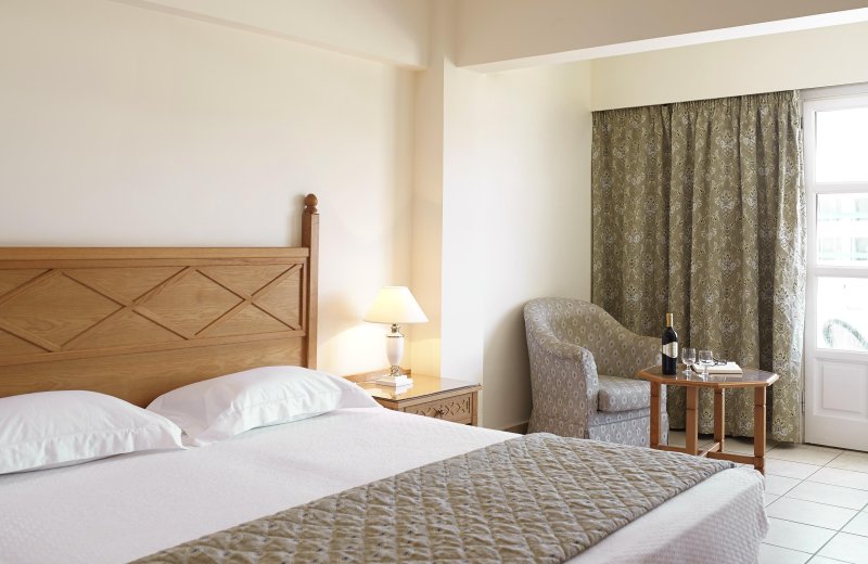 Rodosz utazás Canvas By Mitsis Petit Palais