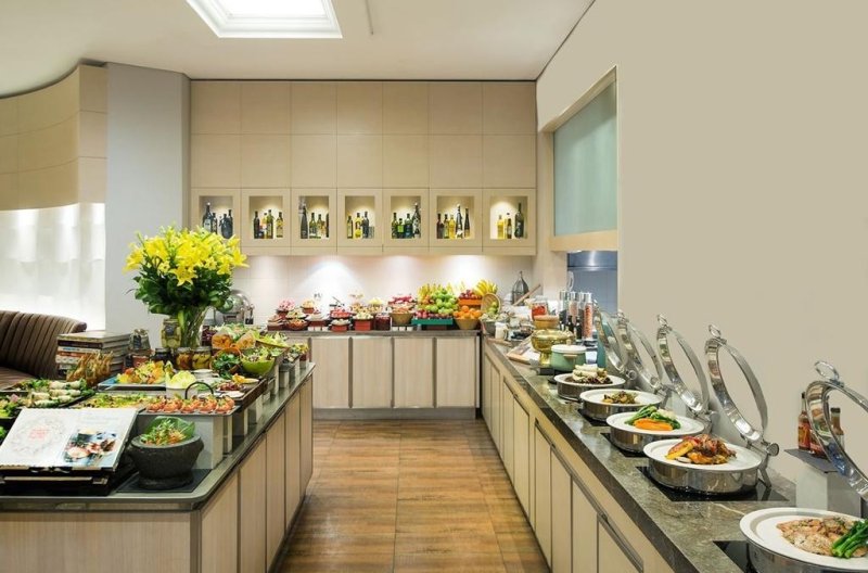 Dubai utazás Mövenpick Hotel Apartments Bur Dubai