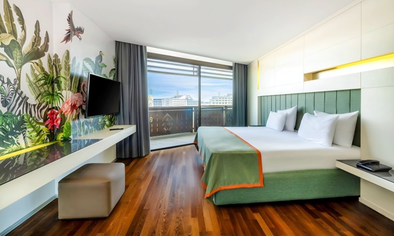 Antalya utazás Nirvana Cosmopolitan