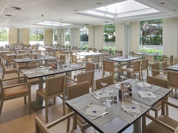 Mallorca utazás Oleander