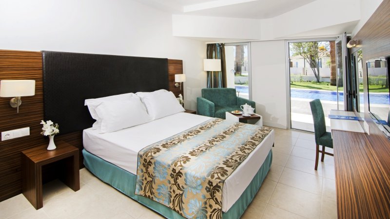 Kusadasi utazás Palm Wings Beach Resort & Spa