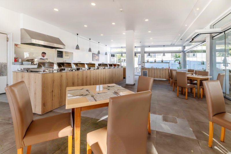 Rodosz utazás Pefkos Breeze