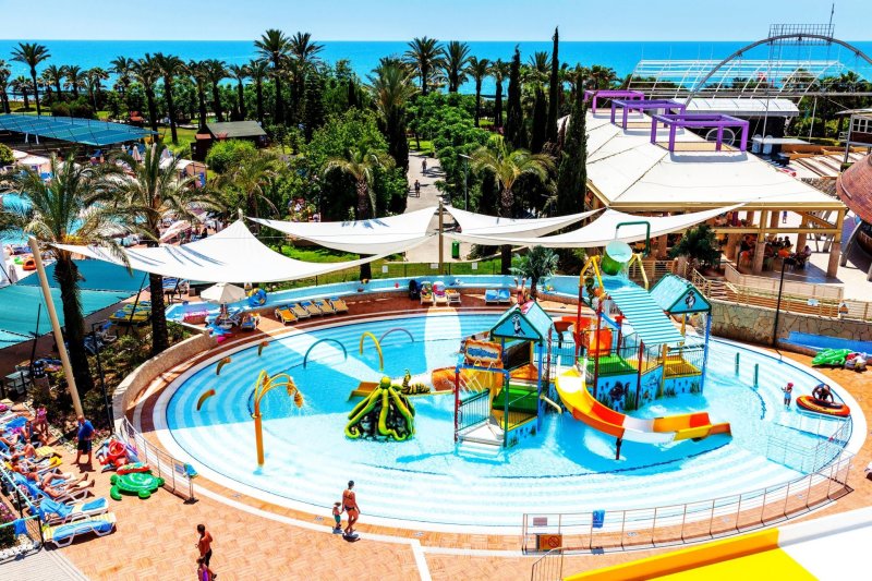 Side utazás Pegasos World