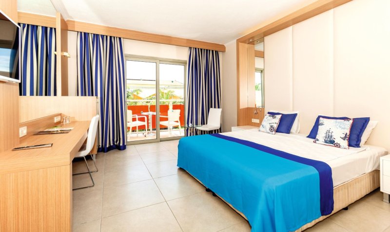 Side utazás Pegasos World