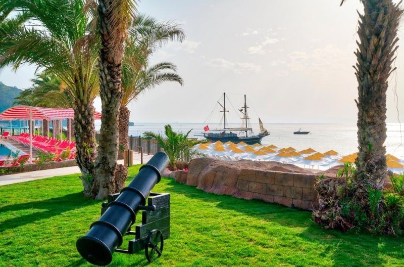 Kemer utazás Pirates Beach Club