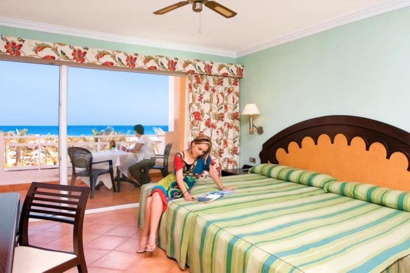 Costa de Almería utazás Playazimbali