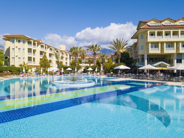 Kemer utazás Queens Park Le Jardin