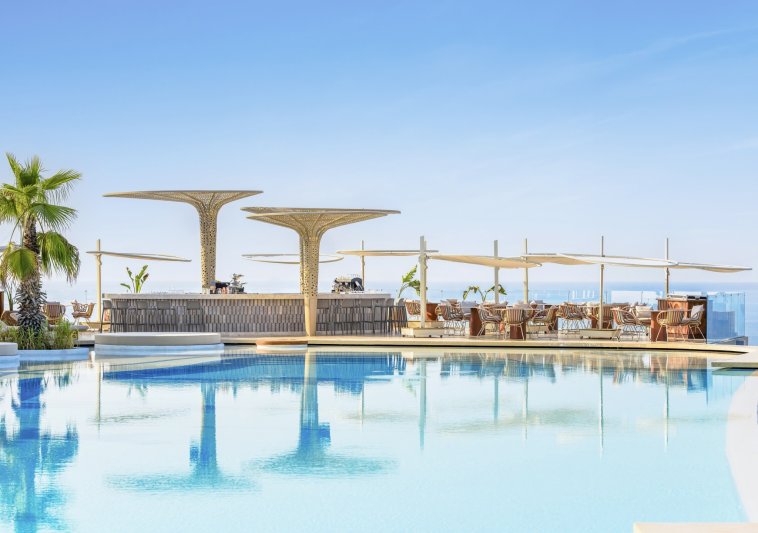 Belek utazás Regnum The Crown