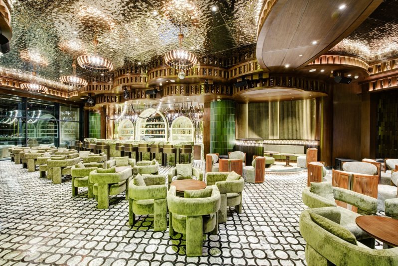 Belek utazás Regnum The Crown