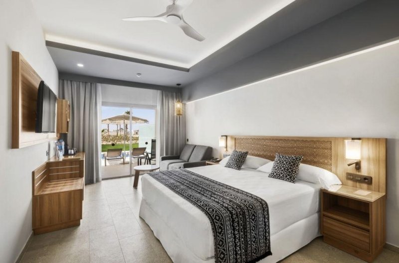 Zöld-foki-szigetek Sal utazás Riu Palace Santa Maria