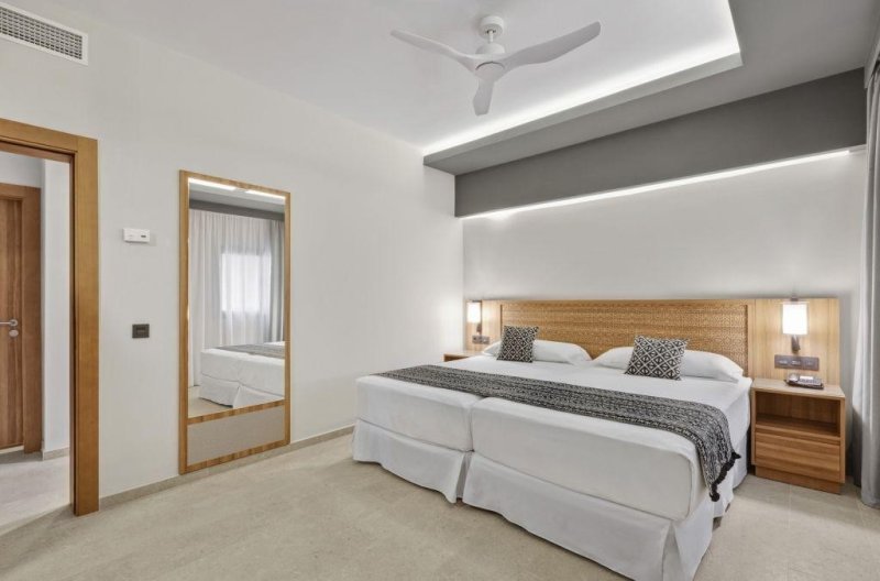 Zöld-foki-szigetek Sal utazás Riu Palace Santa Maria