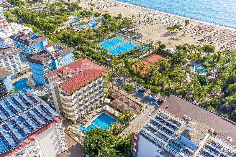 Alanya utazás Riviera