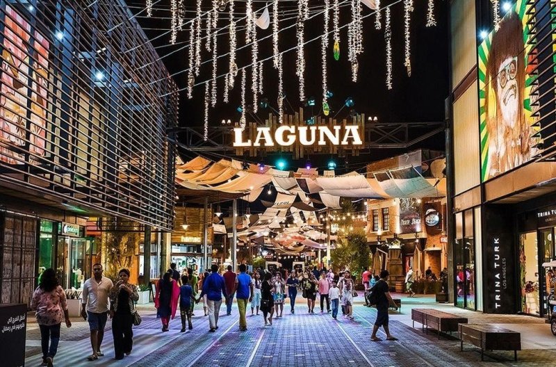 Dubai utazás Rove La Mer Beach