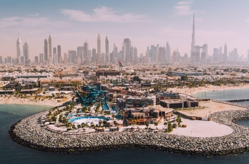 Dubai utazás Rove La Mer Beach