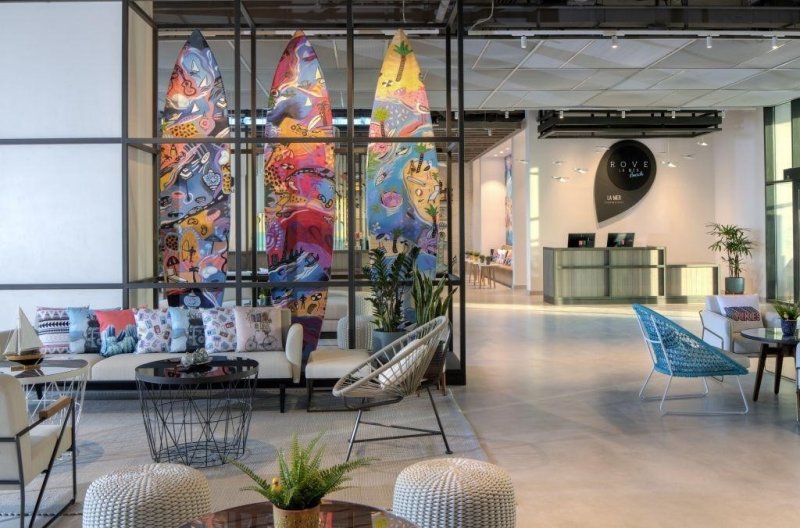 Dubai utazás Rove La Mer Beach