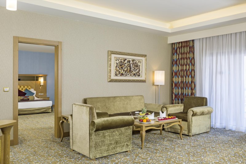 Antalya utazás Royal Holiday Palace