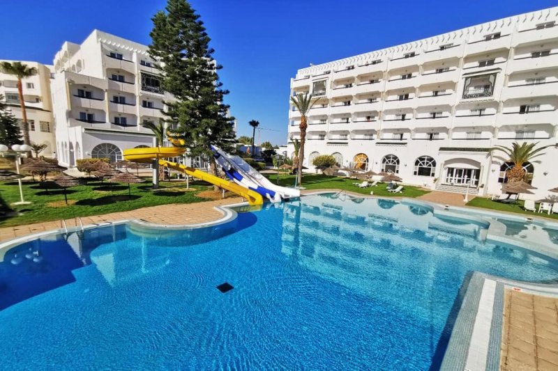 Sousse utazás Royal Jinene Resort