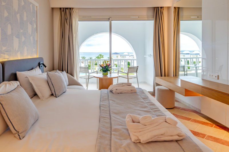 Monastir utazás Royal Tulip Taj Sultan