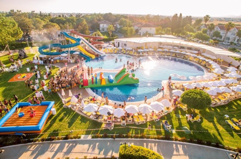 Észak-Ciprus utazás Salamis Bay Conti Resort