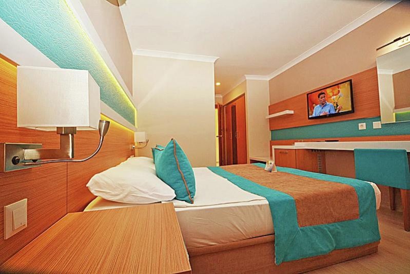 Side utazás Sandy Beach