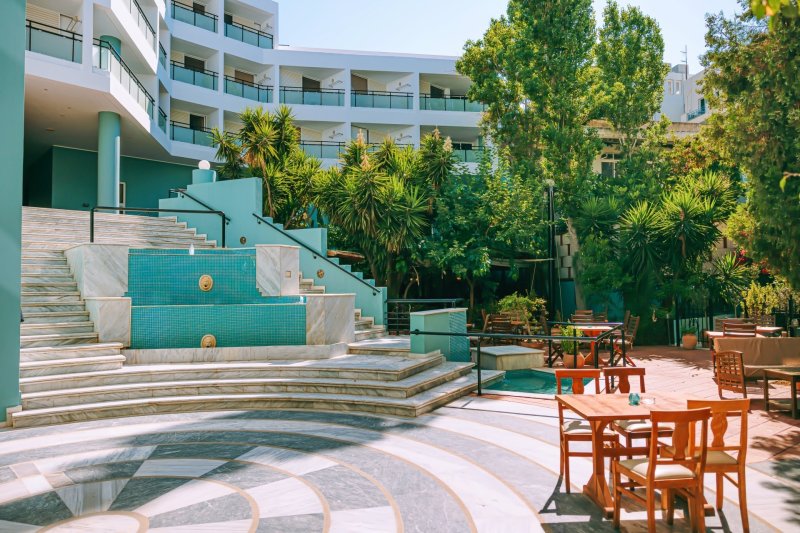 Kréta Agios Nikolaos utazás Santa Marina Unique Hotel