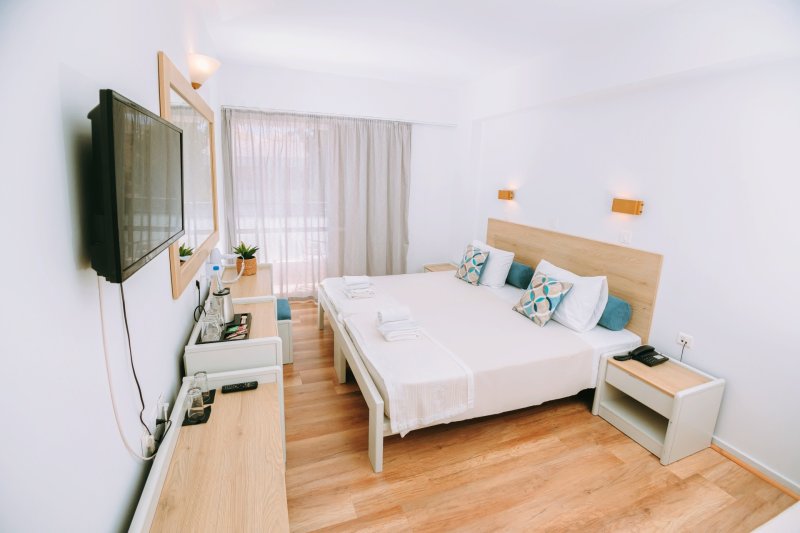 Kréta Agios Nikolaos utazás Santa Marina Unique Hotel