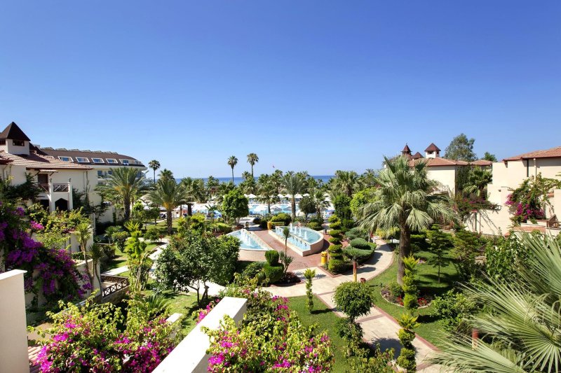 Alanya utazás Saphir Hotel & Villas