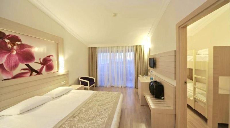 Side utazás Seaden Corolla