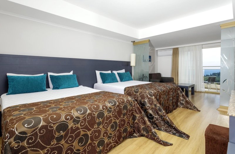 Kusadasi utazás Sealight Resort Hotel